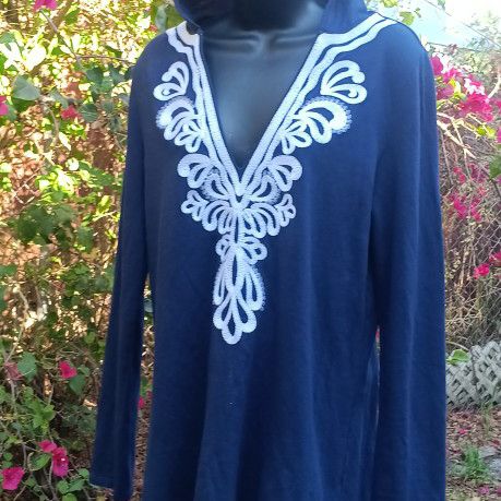 Lilly Pulitzer navy blue and white Nautical Hooded Tunic Top Sweatshirt Beach Coverup SMALL