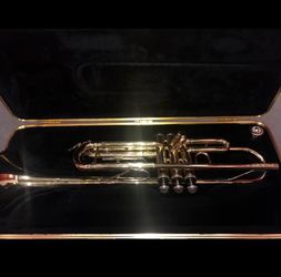 New BACH Trumpet! w/ mouthpiece & case