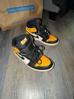 Nike Air Jordan 1 High Yellow Toe Sneakers