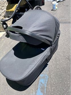 Thule Urban Glide 3 Stroller + Brand New Bassinet Bundle – Retail Over $1050