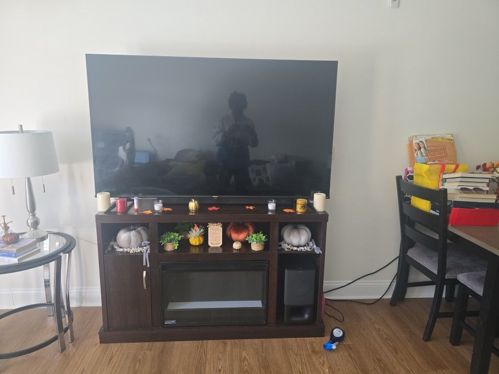 🚨🚨65inch TV BUNDLE MUST GO🚨🚨