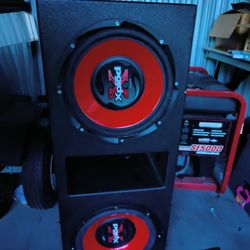 Q-Bomb 2 12s Sony Xplods 1600watts