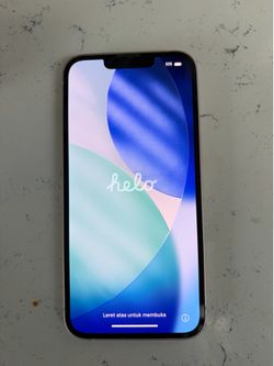 iPhone 13 pink