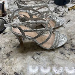 Silver Heels. Kelly & Katie