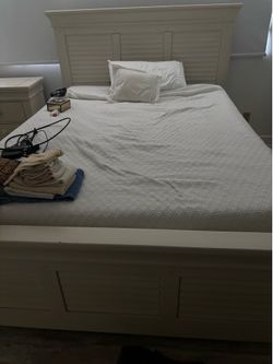 Moving sale