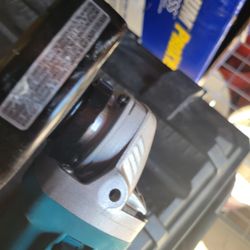 Makita Grinder