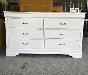 White Dresser