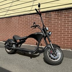 M1P Electric Motorcycle 37 MPH 2000W Motor 20V 30Ah Lithium Battery 40+ Miles Range Street Legal