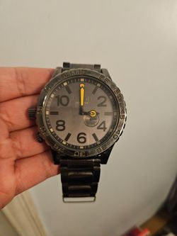 Nixon Simplify The 51-30 (needs battery)
