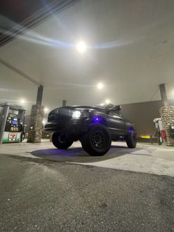 Blown moter 2004 dodge ram 1500 no part out