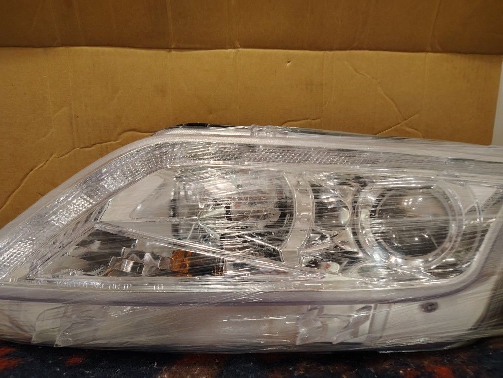 2010-2012 Ford Fusion Aftermarket Headlights