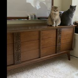 MCM dresser - Bassett Mayan Collection (with mirror)