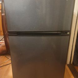 Mini refrigerator w/ Separate freezer Section