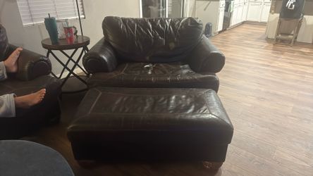 Couch, 2-two person chairs and 2 matching ottomans