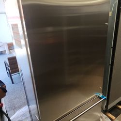 36” GE monogram Bottom Freezer Built In Fridge