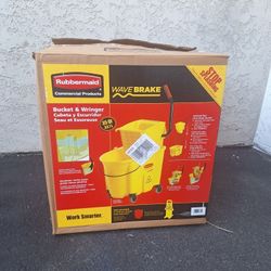 New Bucket And Wringer