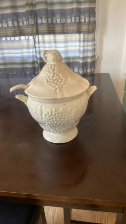 Vintage 1960’s Soup Tureen