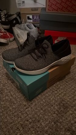 Woman’s sketcher shoes