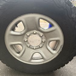 Chevy 8lug Rated E 18inch