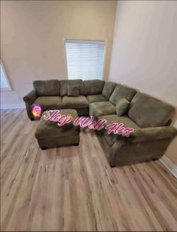 NEW SECTIONAL SOFA