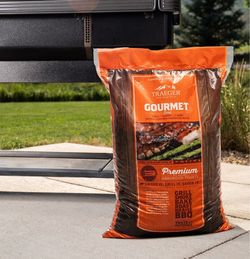 Traeger Gourmet Blend 33 lbs Wood Pellets