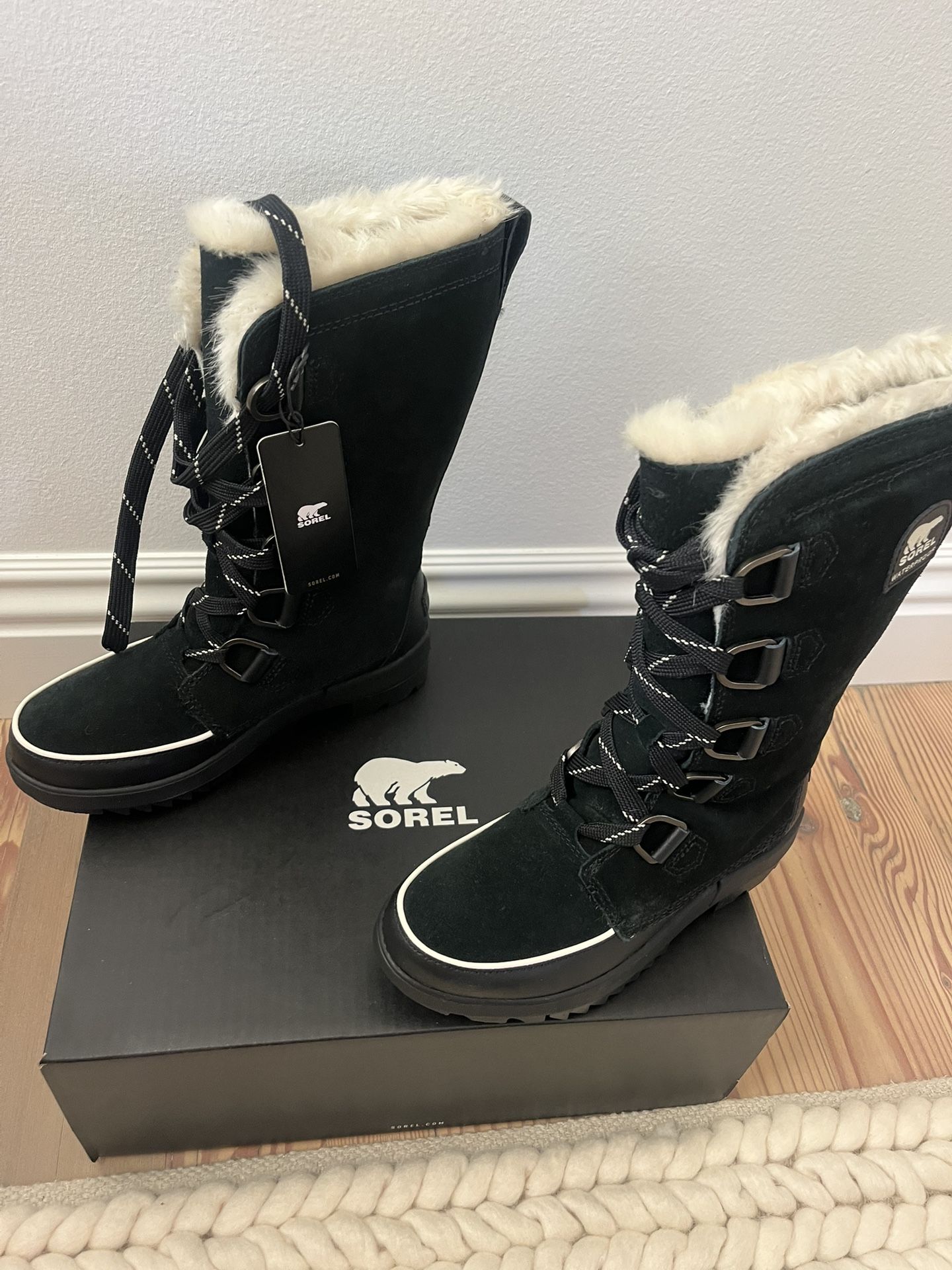 Sorel Waterproof Boots: Women Size 7