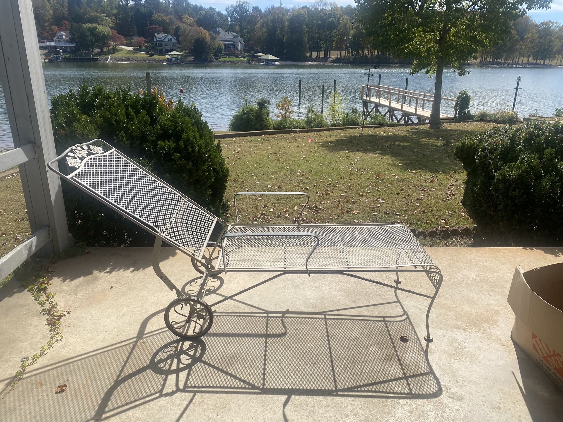 Vintage Russell Woodard Wrought Iron Chaise Lounge Chair