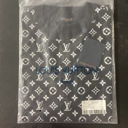 Lv /Logo Black Tee Shirt/ Medium Men