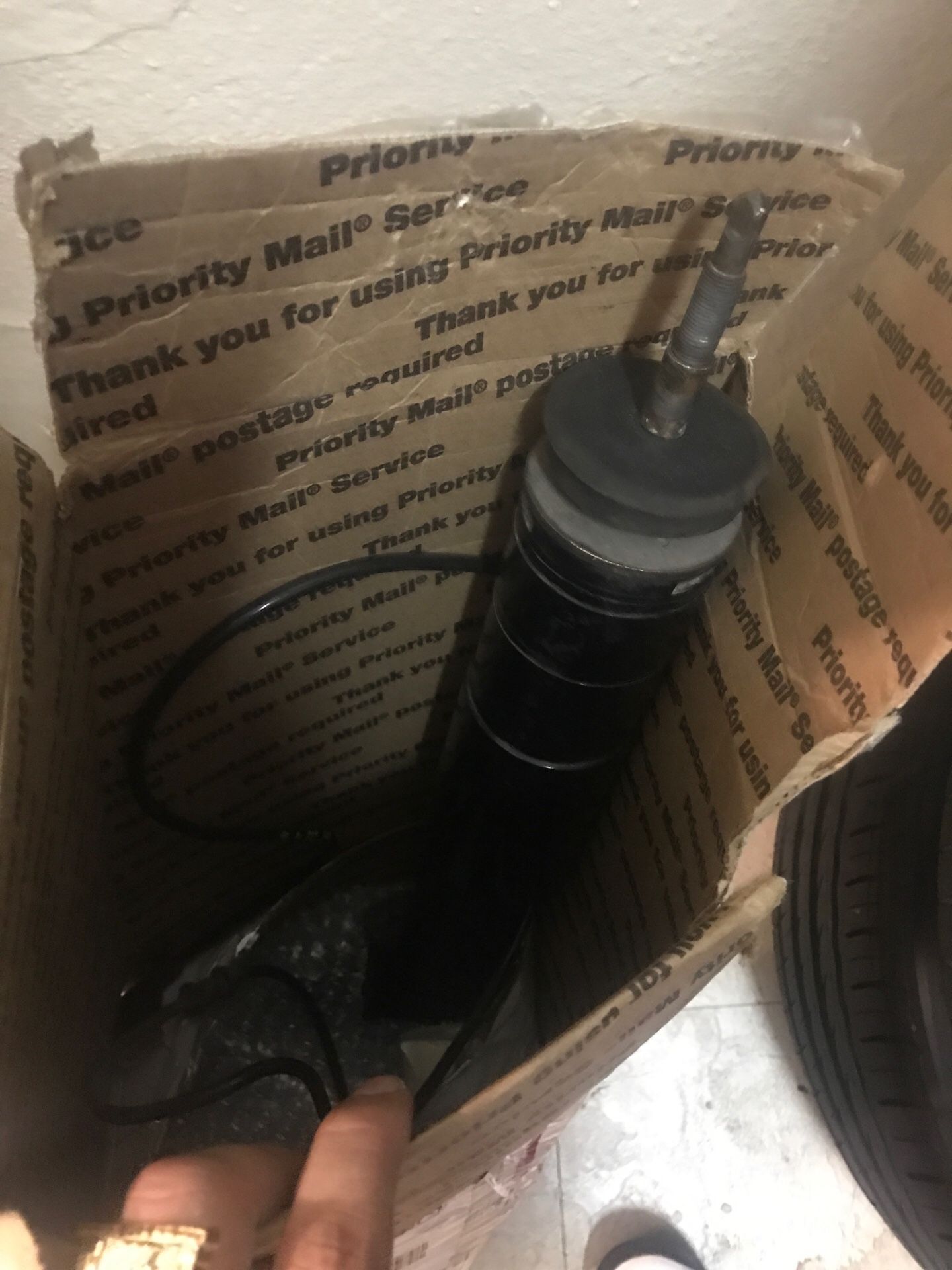 2005 mercedes Benz e500 Rear strut
