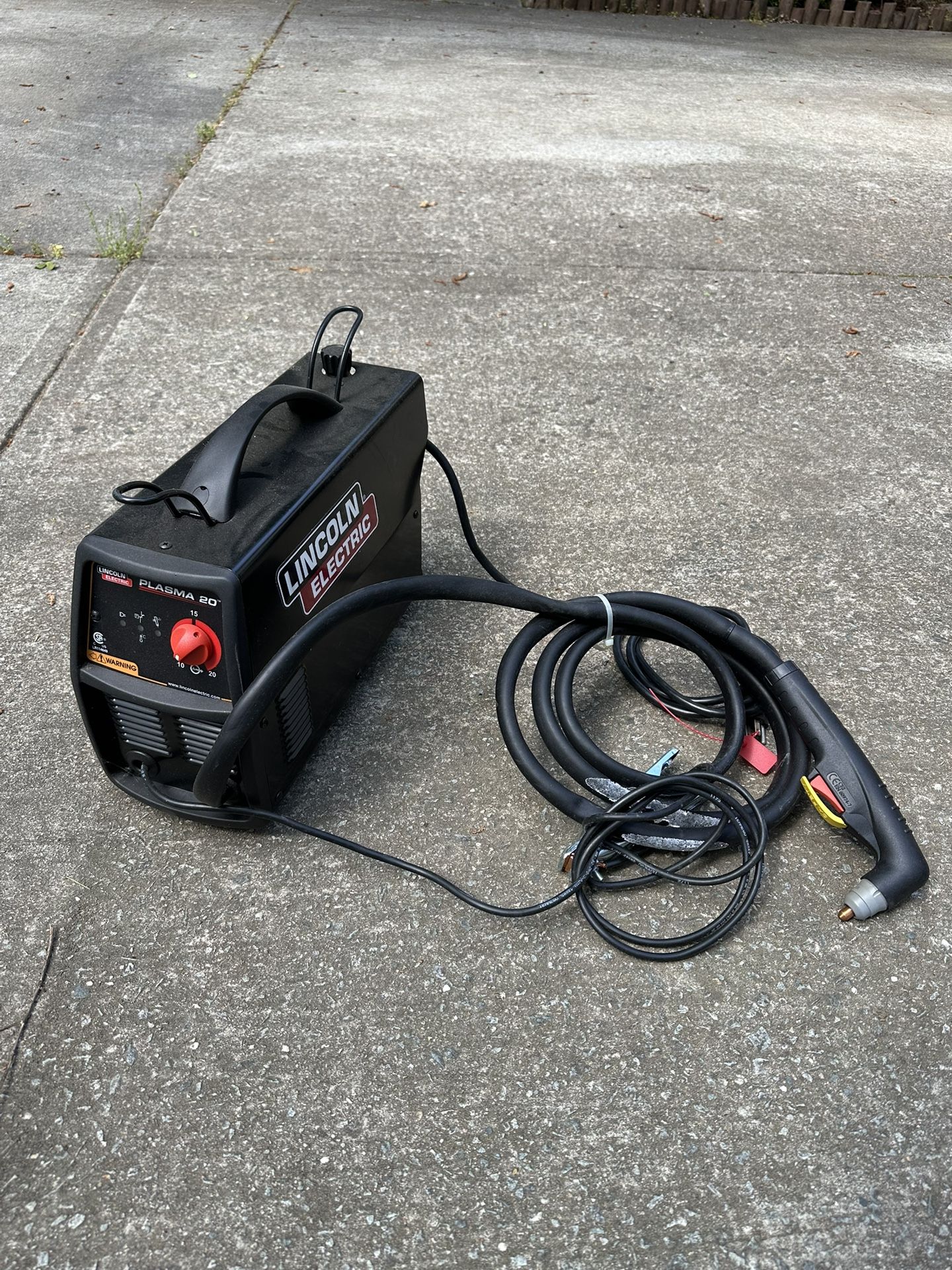 LINCOLN ELECTRIC PLASMA CUTTER