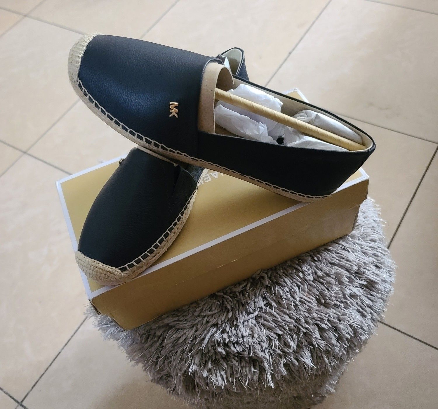 Mk navy blue size 6.5 and 7 only