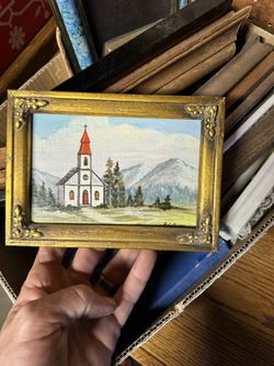 Box of approx 20 picture frames various styles wood