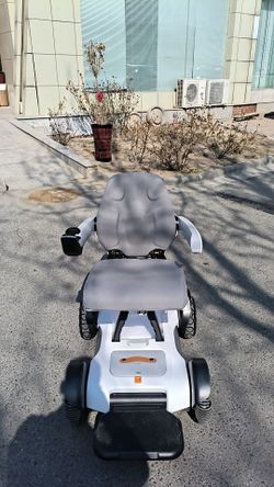Robooter X40 Smart Electric Wheelchair