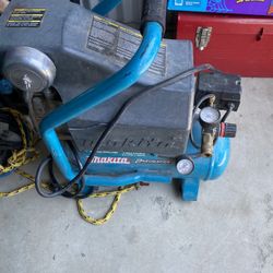 Mac700 Makita Air Compressor 