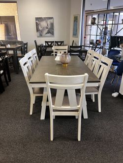Dining Set With 8 Chairs And Leaf 