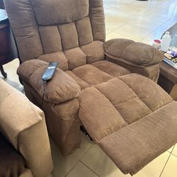 Like New Reclining Massage Chair
