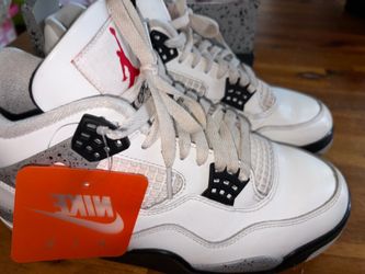 Men Jordan 4s white cement size 9