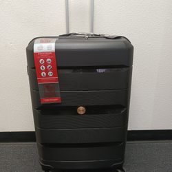 30" PP Wheel Luggage (New)