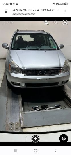 2012 Kia Sedona Lx