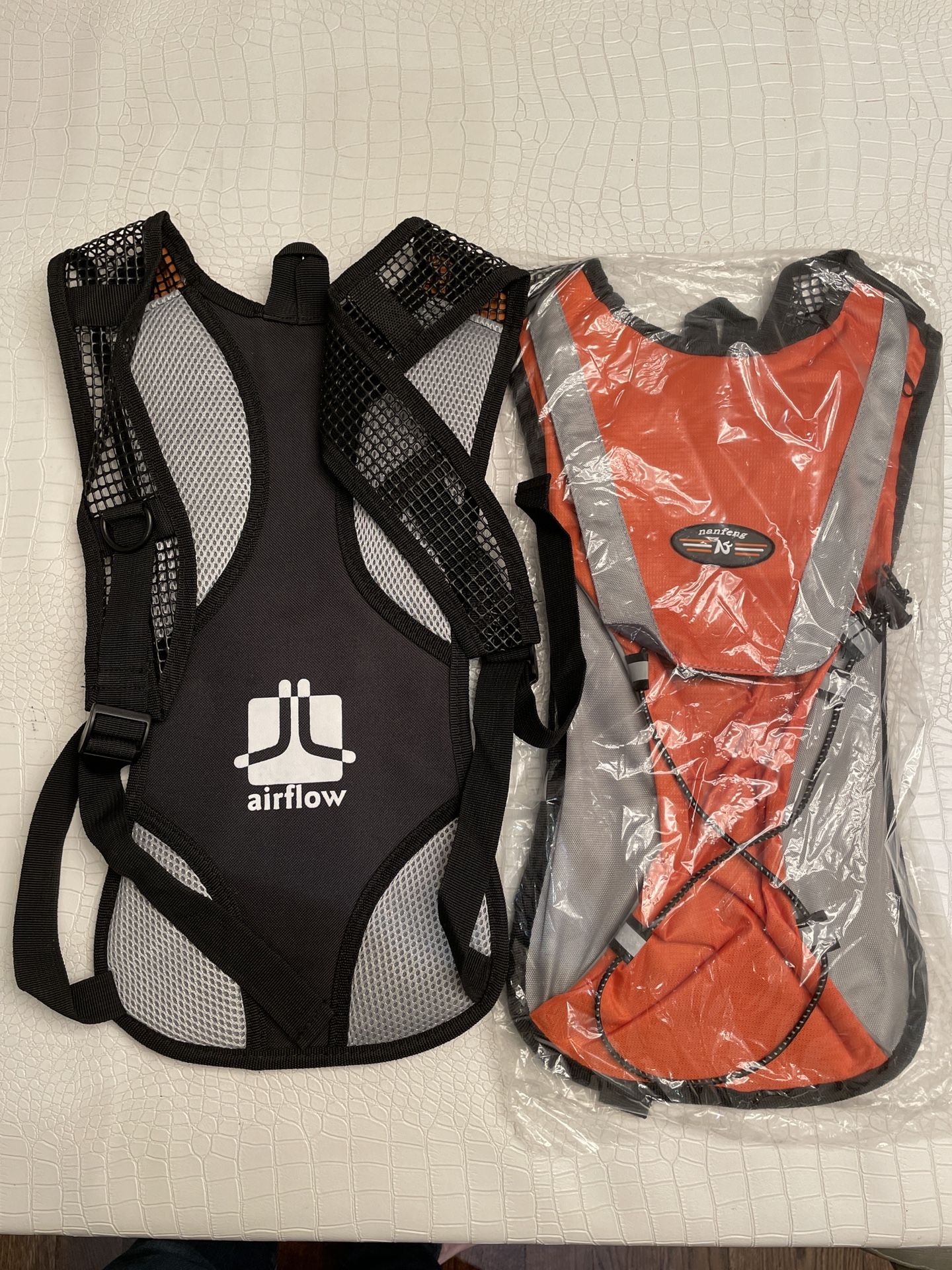 2 Pc Water Hydration Back Packs Brand New