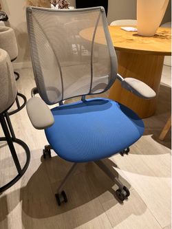 Humanscale Ergonomic chair