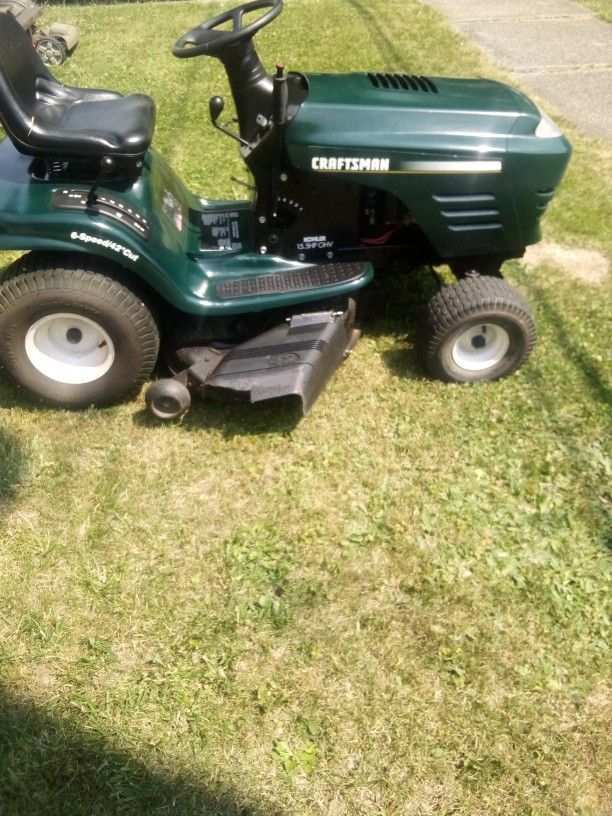 Craftsman Lawn Tractor 