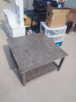 Dining room table