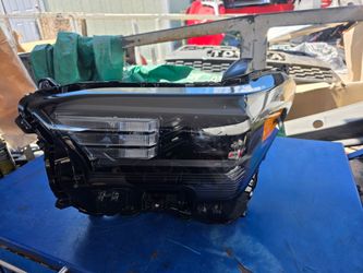2024- 2026 Toyota Tacome Left Headlight