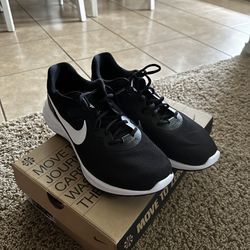Brand New In Box Pair Of Nike Mens Shoes Size 13