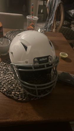 Schutt Youth Vengeance A11 2.0 Football Helmet