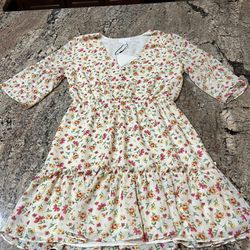 NEW LOST + WANDER Dress Size Small Womens pale, yellow, mini dress, Spring Flowers Nordstrom’s 
