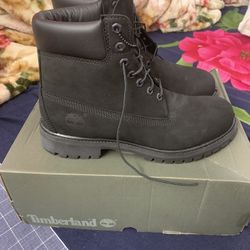 MENS TIMBERLAND SIZE 9.5 