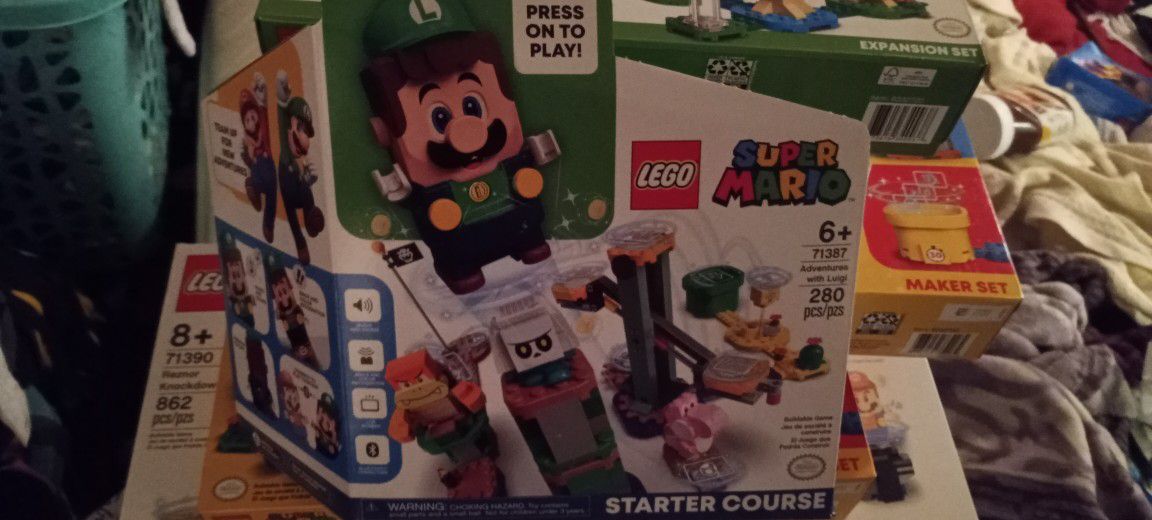 Lego 71387 and 71380 Luigo and Mario Starter course