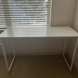 Very Clean Working Desk